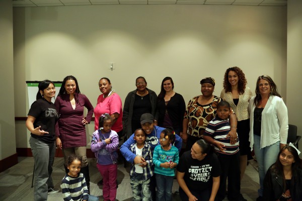 Cecy and Charisse met with the strong women of Essie Justice Group, a network made of women who are supporting their incarcerated loved ones to share with them our model of participatory defense.  